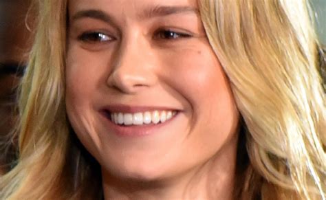 brie larson in a bikini|Brie Larson shared her first bikini pic since 2021, and please can。